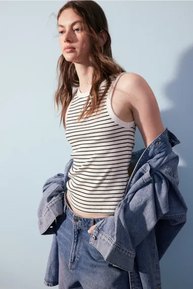 Počelo je ljetno sniženje u H&M-u - izdvojili smo 20 trendi komada koje vrijedi uloviti