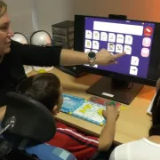 Uz pomoć tvrtke Span, osječkom Dječjem kreativnom centru DOKKICA stigao novi sustav za učenje Play Attention
