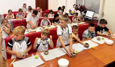 Uz potporu Favbet Foundationa održana je besplatna radionica keramike za ukrajinsku djecu u Zagrebu