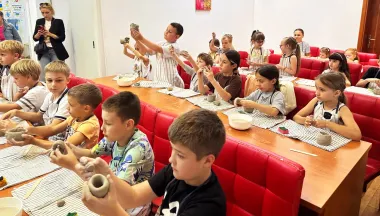 Uz potporu Favbet Foundationa održana je besplatna radionica keramike za ukrajinsku djecu u Zagrebu