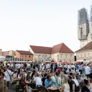PLACe market na Dolcu još dva sunčana petka, ponovno s novim jelima