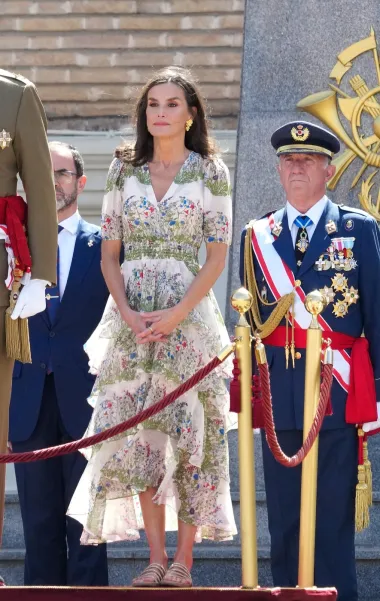 Španjolska kraljica Letizia fantastično nosi ravnu obuću