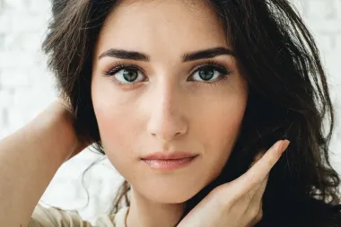 TikTok filter za obrve: Kako ga koristiti i zašto je postao viralan?