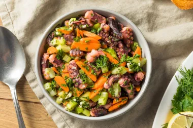 Salata od hobotnice je fantastično jelo – imamo nekoliko odličnih recepata