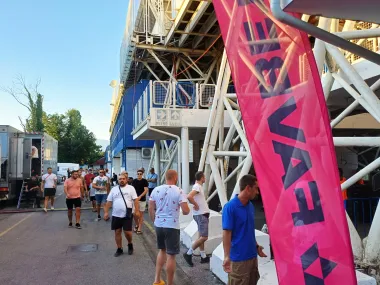 FAVBET je pripremio osvježavajuću fan zonu za navijače utakmice Lokomotiva - Hajduk