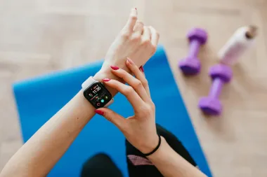 Koji su najpopularniji pametni satovi za žene? Ovih 8 modela isplati se kupiti