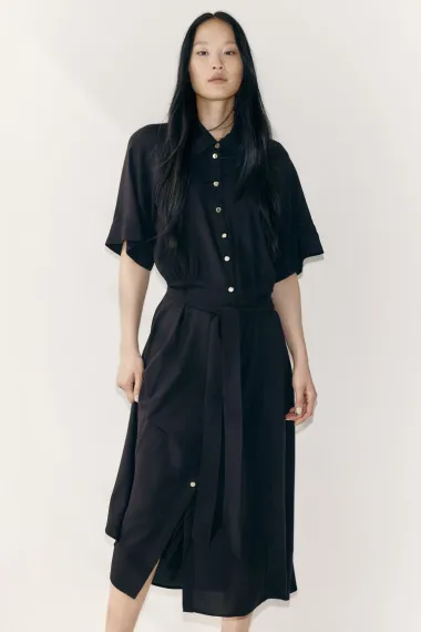 Crne haljine za svaki dan - stylish modeli iz novih kolekcija