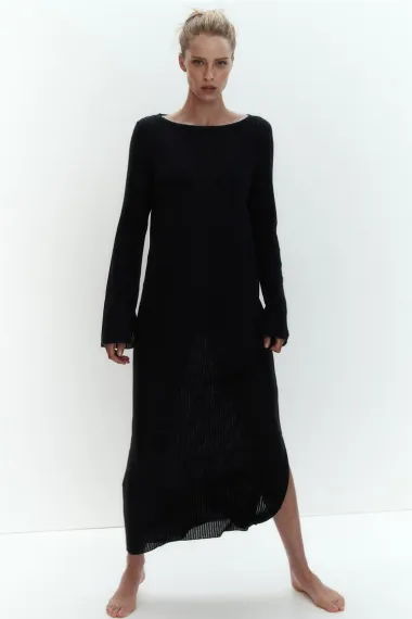 Crne haljine za svaki dan - stylish modeli iz novih kolekcija