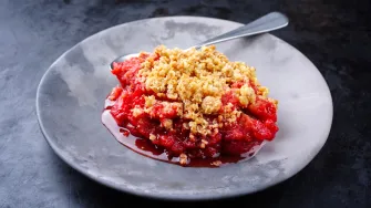 Recept za najfiniji drobljenac s jabukama i kupinama