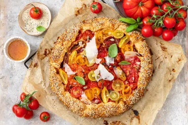 Recept za brzu pitu od rajčice s lisnatim tijestom