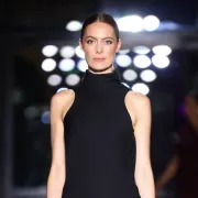 Aleksandra Dojčinović spektakularnom revijom u Parizu postala prva Hrvatica kojoj je to uspjelo
