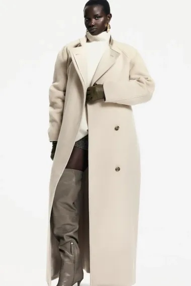 Maxi kaputi: Ključni komad za elegantan look ove jeseni i zime