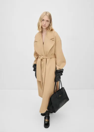 Maxi kaputi: Ključni komad za elegantan look ove jeseni i zime