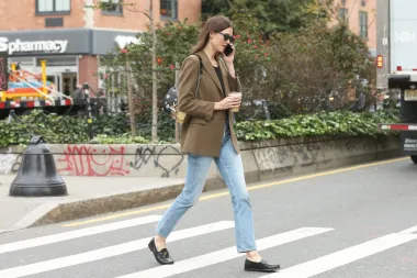 Kožne mokasinke: Ključni komad za udobne i stylish jesenske kombinacije