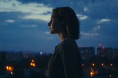 Nika Turković izbacila spot za novu pjesmu 'tvoja', sretnu ljubavnu priču