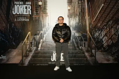 Glamurozno ludilo napunilo je sinoć IMAX kino u Zagrebu na premijeri filma  'Joker: ludilo u dvoje'