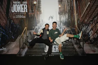 Glamurozno ludilo napunilo je sinoć IMAX kino u Zagrebu na premijeri filma  'Joker: ludilo u dvoje'