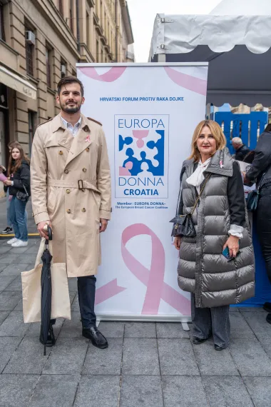Ružičasta povorka podrške obilježila 25. Dan ružičaste vrpce