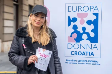 Ružičasta povorka podrške obilježila 25. Dan ružičaste vrpce