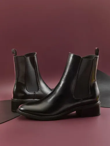 Najbolje crne gležnjače po povoljnim cijenama za stylish jesenske kombinacije