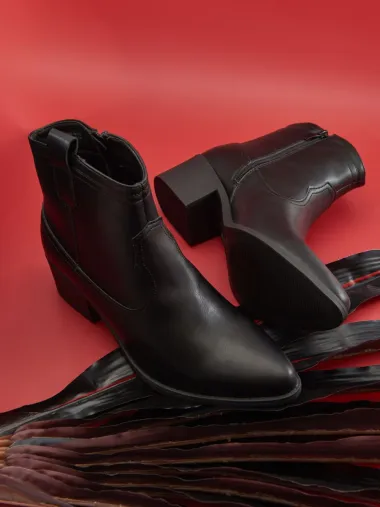 Najbolje crne gležnjače po povoljnim cijenama za stylish jesenske kombinacije
