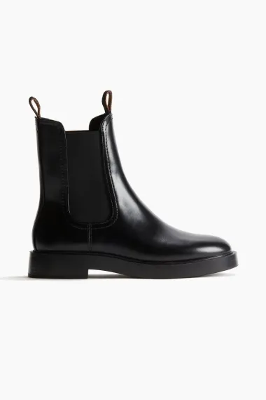 Najbolje crne gležnjače po povoljnim cijenama za stylish jesenske kombinacije