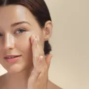 Jesenska skincare rutina: Odlične kreme za lice koje će koži vratiti sjaj