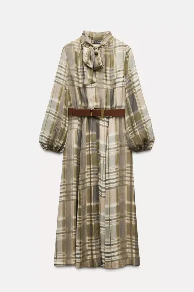 Granny chic stil je opet u modi: Što je i kako ga nositi?