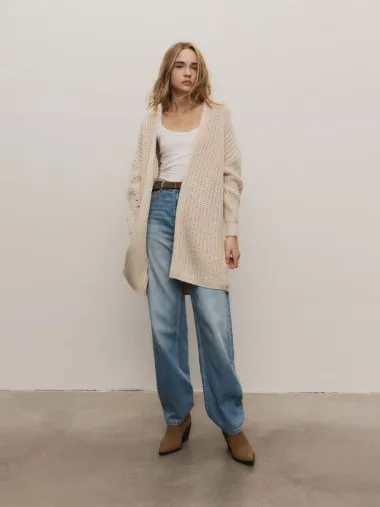 Topli, mekani i chic: Dugi kardigani kao ključni komad jesenske garderobe
