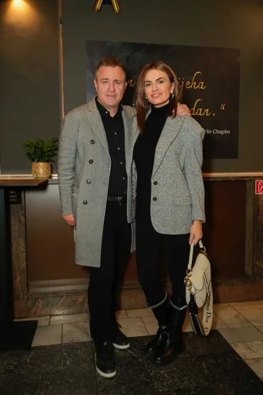 Branka Krstulović i suprug Hrvoje modno su se uskladili za premijeru
