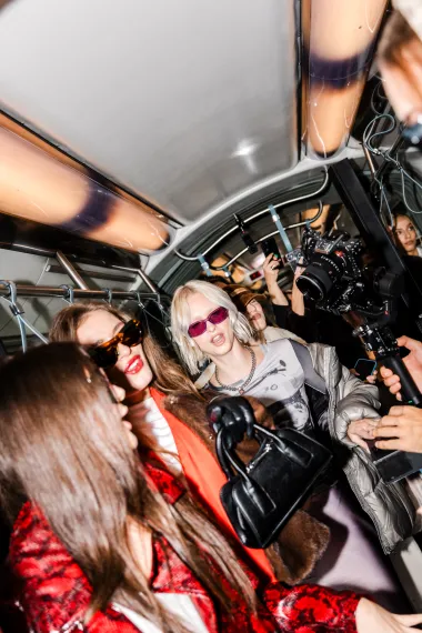 Zagrebački tramvaj kao modna pista u pokretu? Ovo se ne viđa svaki dan!