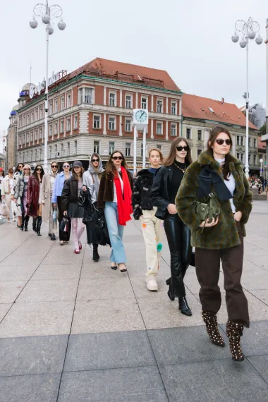 Zagrebački tramvaj kao modna pista u pokretu? Ovo se ne viđa svaki dan!