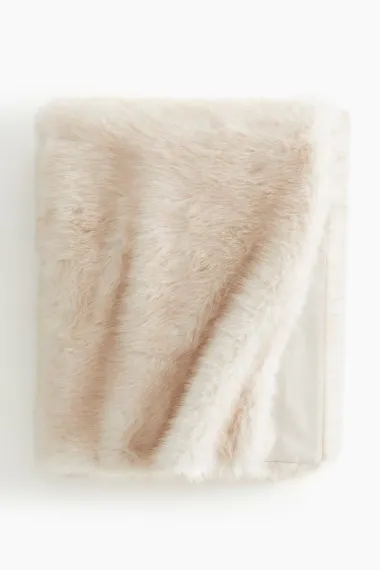 Čarolija u svakom kutku: H&M Home božićna kolekcija vrlo je šarmantna