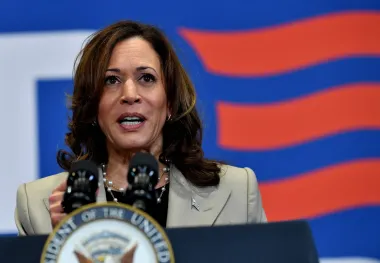 Tko je Kamala Harris? Priča o najmoćnijoj ženi američke politike