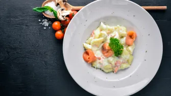 Brzi ručak - losos u kremastom umaku s njokima