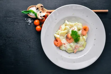 Brzi ručak - losos u kremastom umaku s njokima