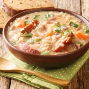 Okrepa za cijelo tijelo - recept za domaći ričet s dimljenim mesom