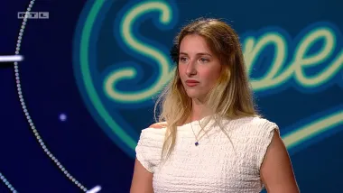 'Superstar': Karla rasturila ležernim stavom i glasom za svjetsko tržište