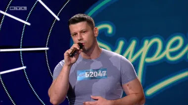 'Superstar': Karla rasturila ležernim stavom i glasom za svjetsko tržište