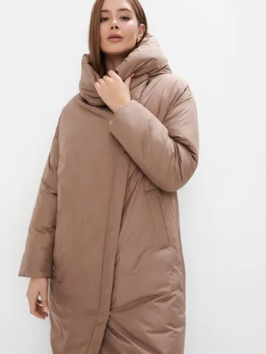 Duge puffer jakne: Must-have komad za hladne zimske dane