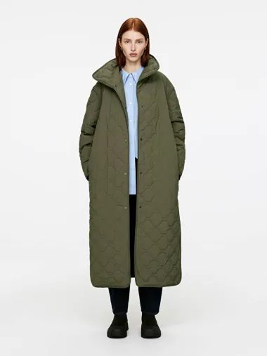 Duge puffer jakne: Must-have komad za hladne zimske dane