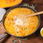 Recept za pravo jesensko jelo - kremasti rižoto s bučom