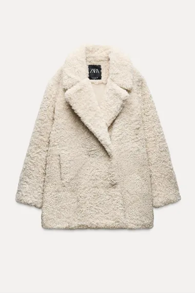 Topli i stylish: I ove zime nosimo teddy jakne i kapute