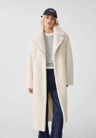 Topli i stylish: I ove zime nosimo teddy jakne i kapute