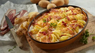 Okusi tradicije na tanjuru - složenac od kiselog kupusa, slanine i krumpira