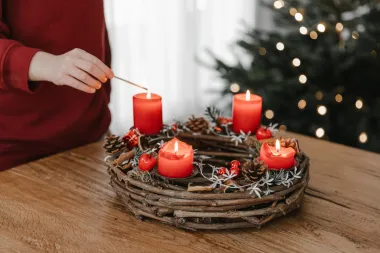 Adventski vijenac - donosimo inspirativne ideje za izradu božićnog ukrasa