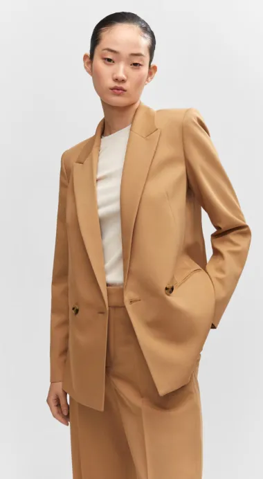 Mango outlet ima sniženje do 80% - zimski favoriti od 6 eura