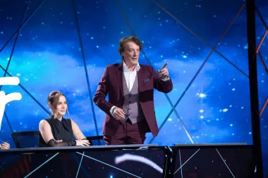 Umjesto deset, odabrano dvanaest veličanstvenih koji će nastupati u live emisijama