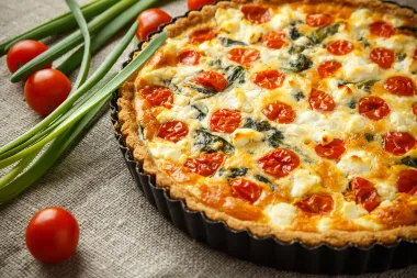 Recept za ukusni quiche od rajčica, feta sira i špinata