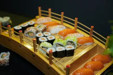 Premijerom Heretika, sushijem i japanskim vinom, Cinestar & Fisherija najavile suradnju u kinu Gold Class